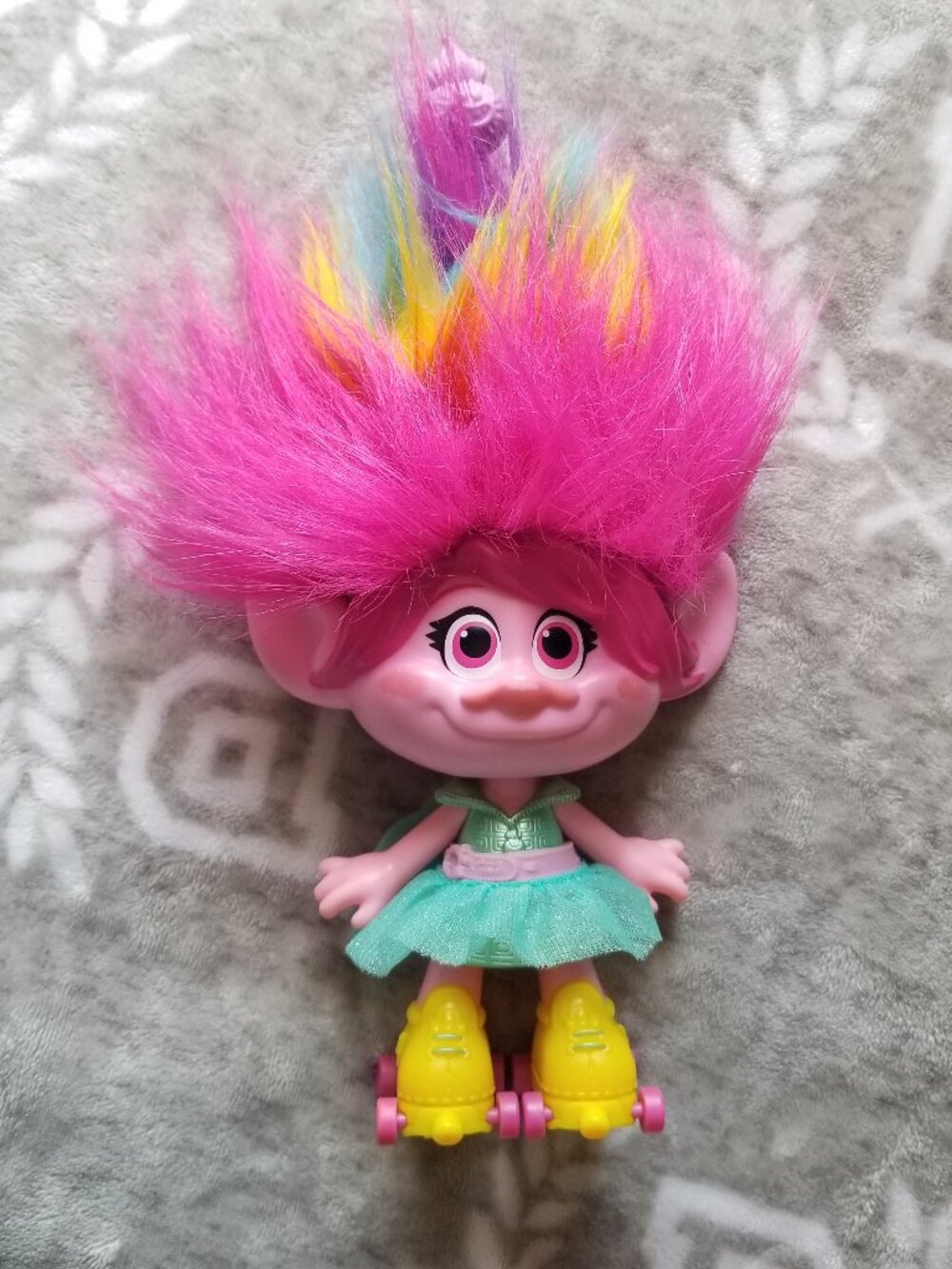 Trolls Party Hair Poppy Doll Pink Toy Roller Skates Musical Talking Works